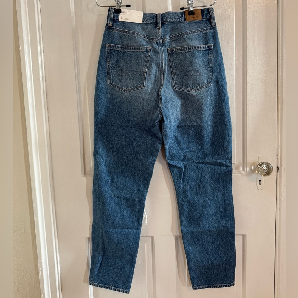 American Eagle Outfitters Highest Rise Mom Jeans Regular 26W 2 - Picture 3 of 3
